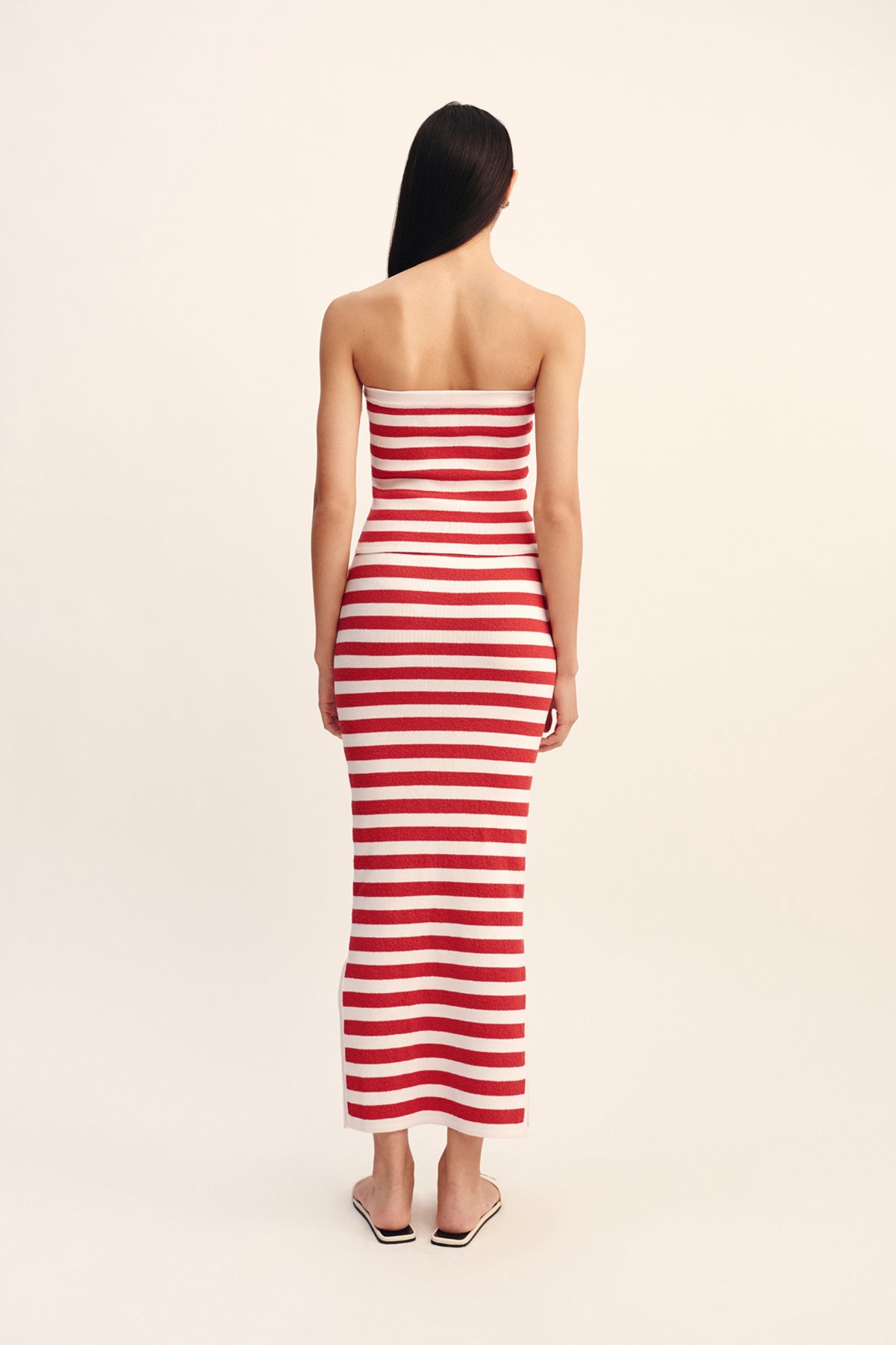 ARI STRAPLESS TOP