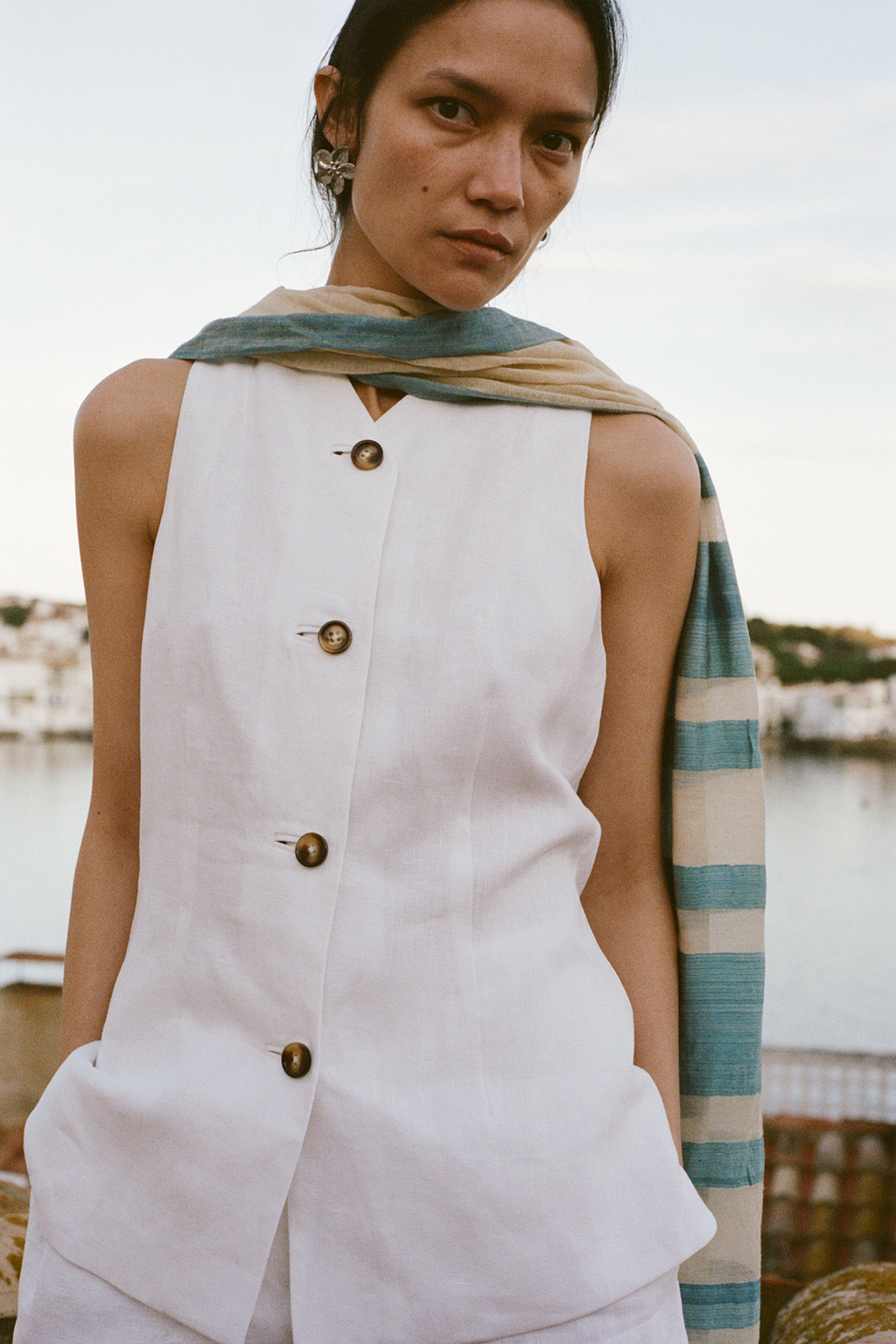 DAKOTA VEST