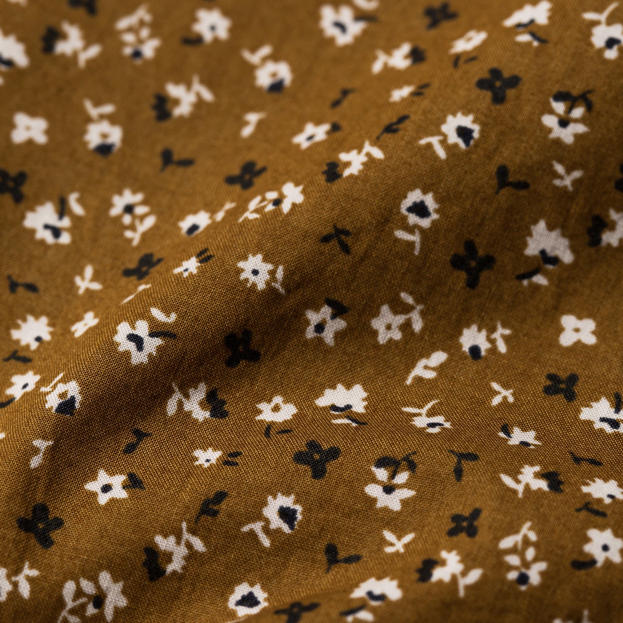 The Short Sleeve Bandit in Fatigue Brown Mini Floral
