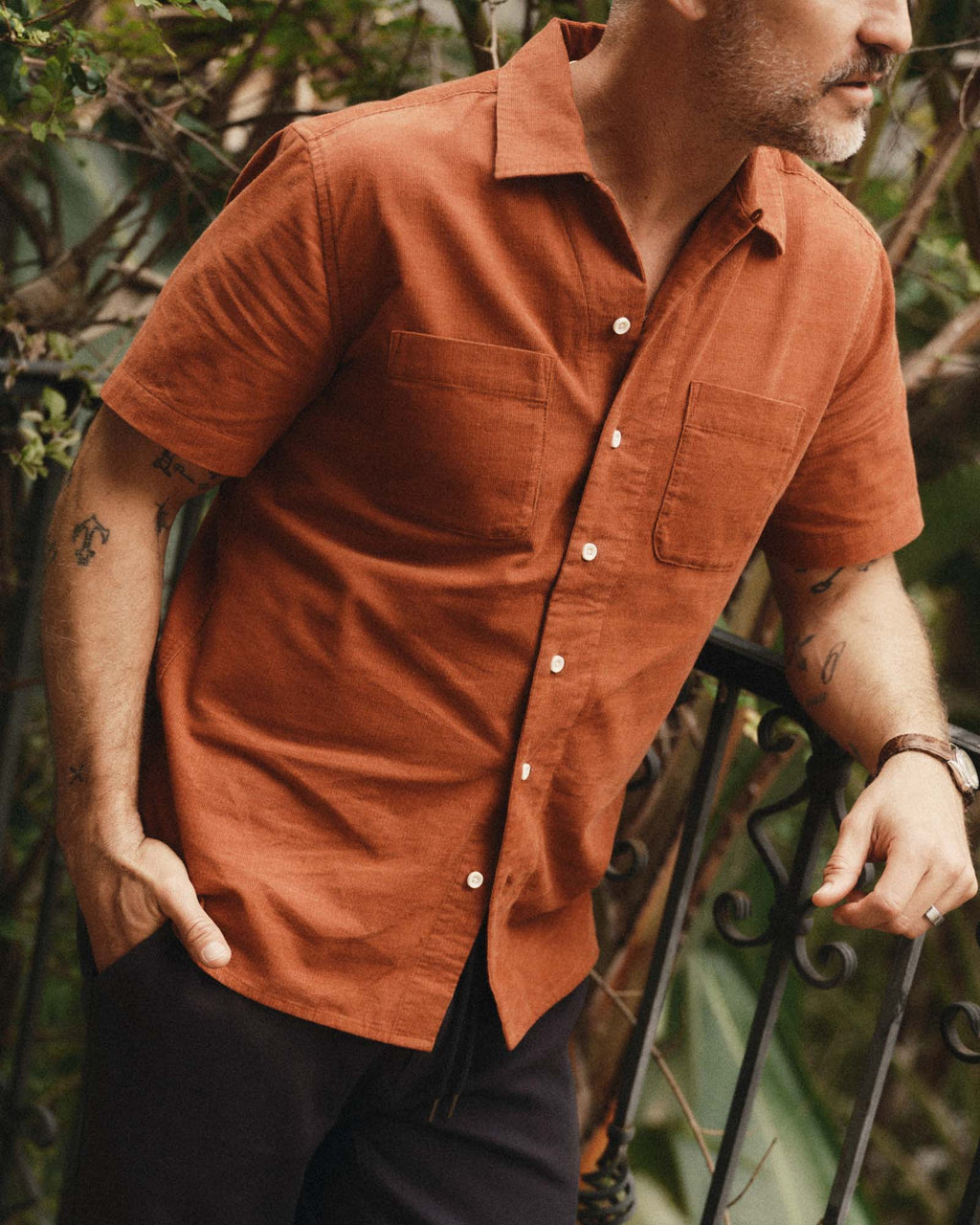 The Conrad Shirt in Heather Chili Pincord