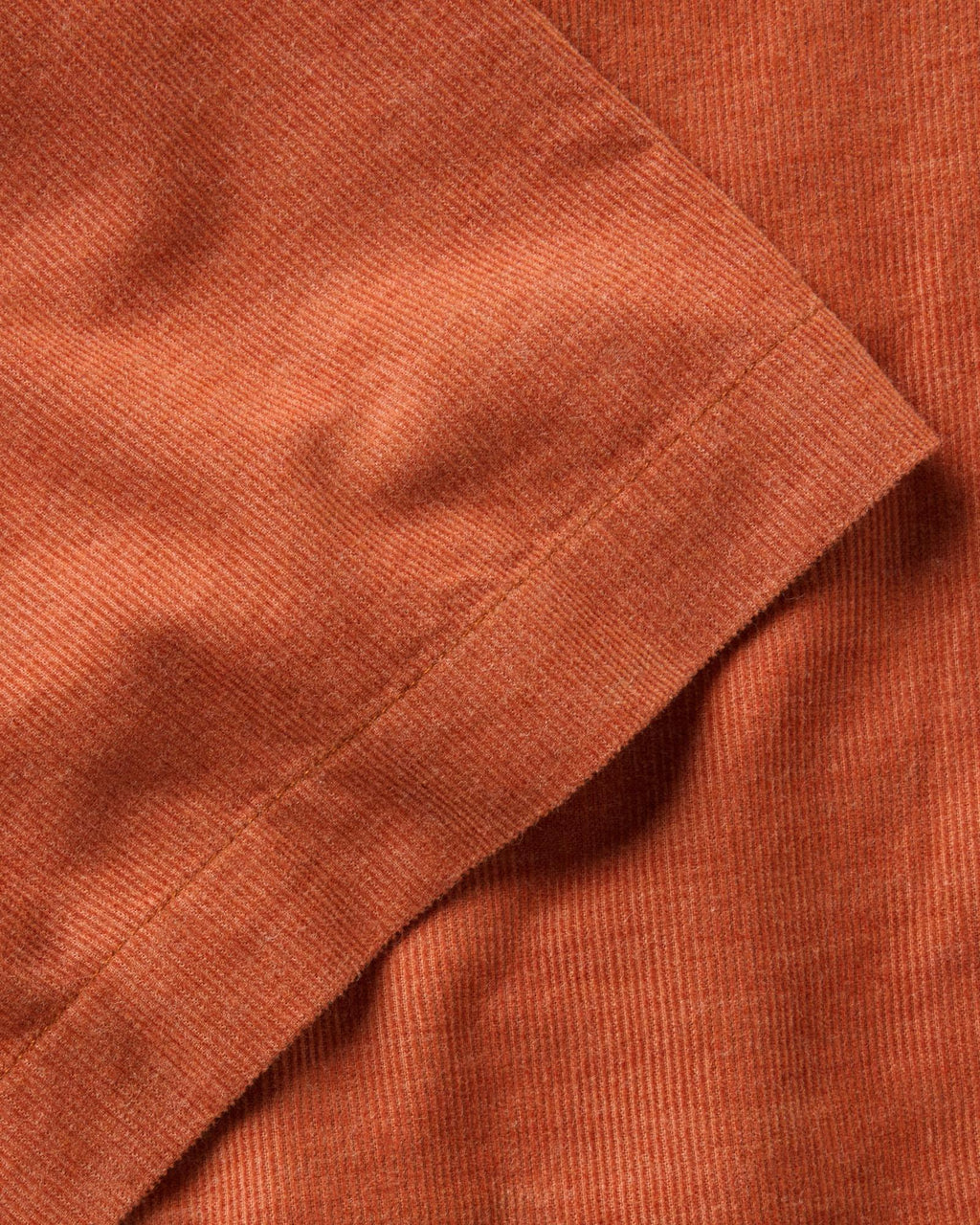 The Conrad Shirt in Heather Chili Pincord