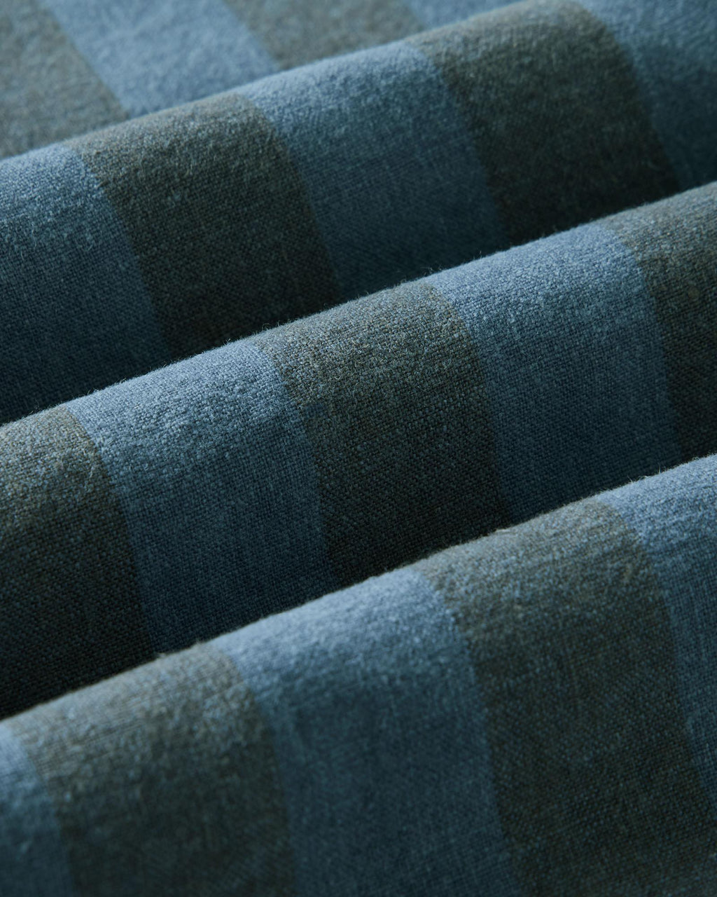The Short Sleeve California in Blue Stone Stripe Hemp