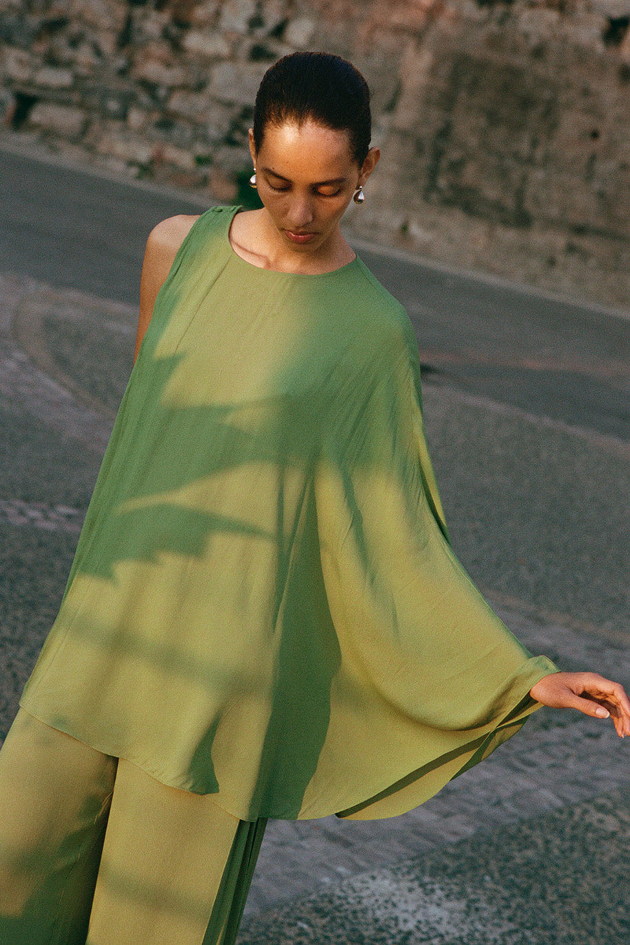 JANE ONE SHOULDER TOP