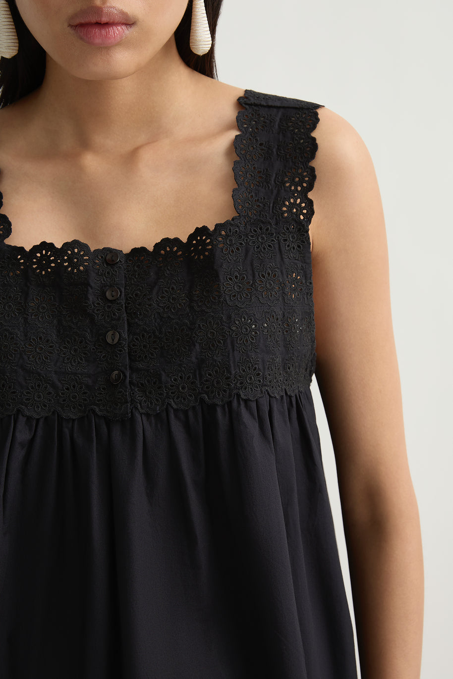 EZRA TUNIC