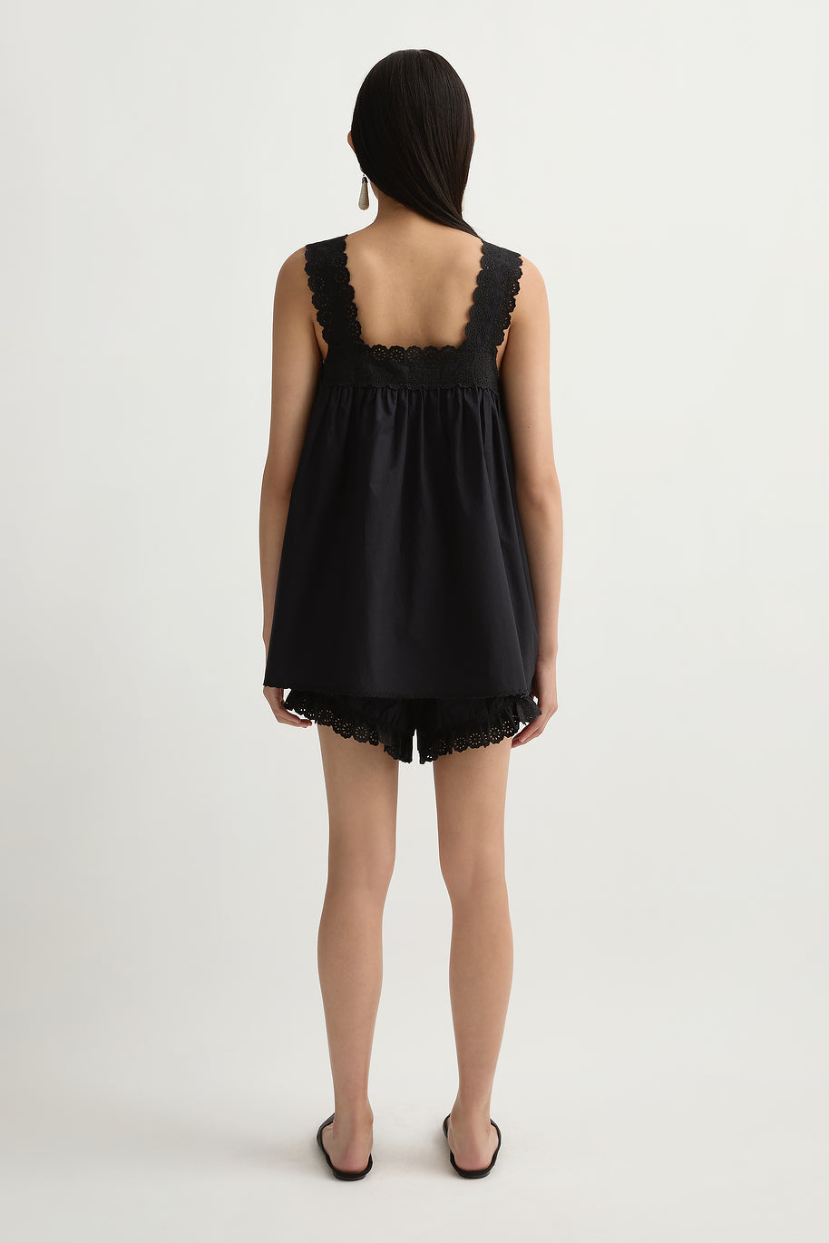 EZRA TUNIC
