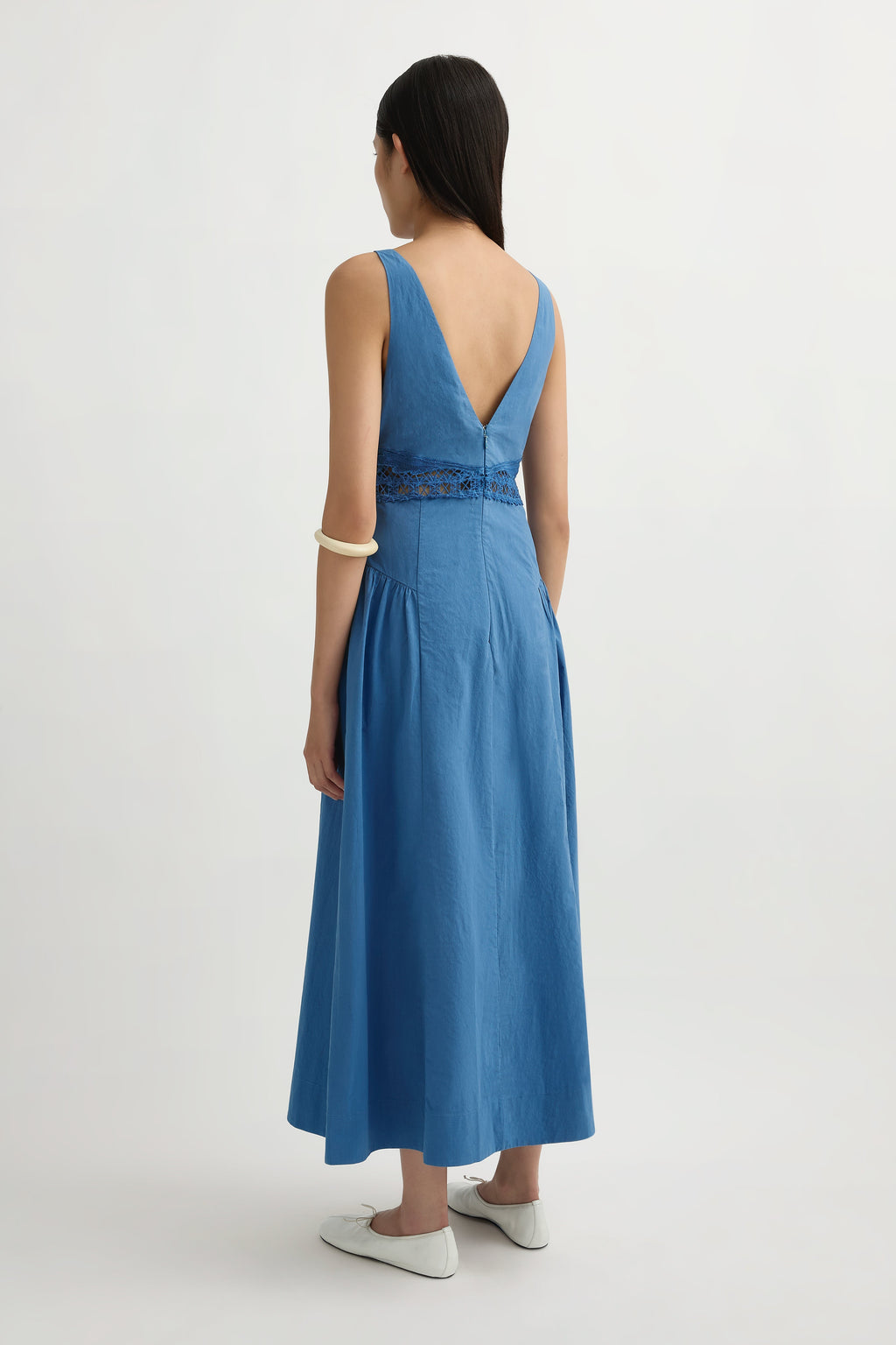 VEDA V-NECK DRESS