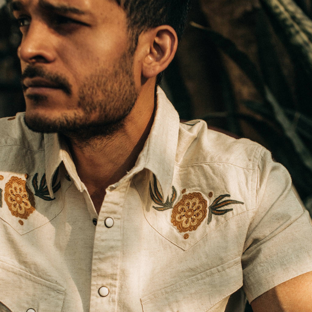 Embroidered Short Sleeve Western Shirt H595