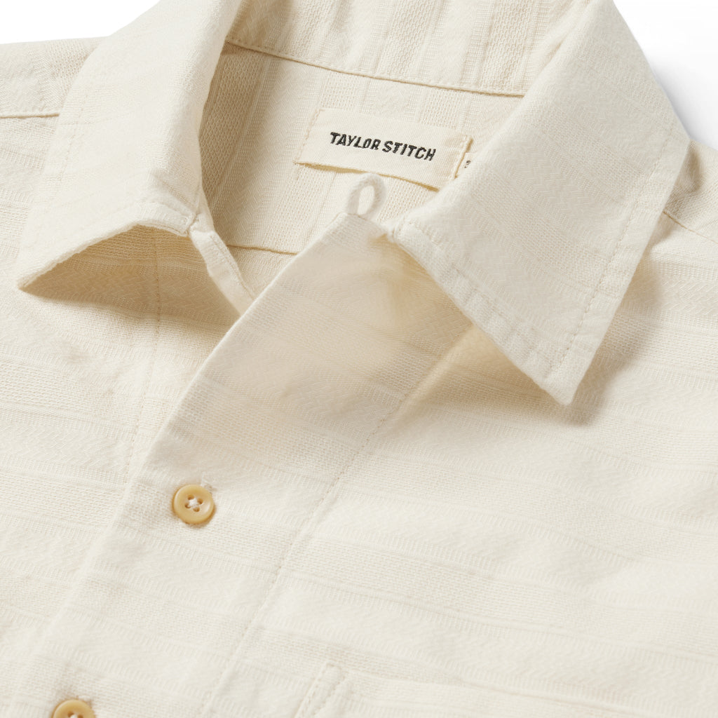 The Short Sleeve Hawthorne in Sand