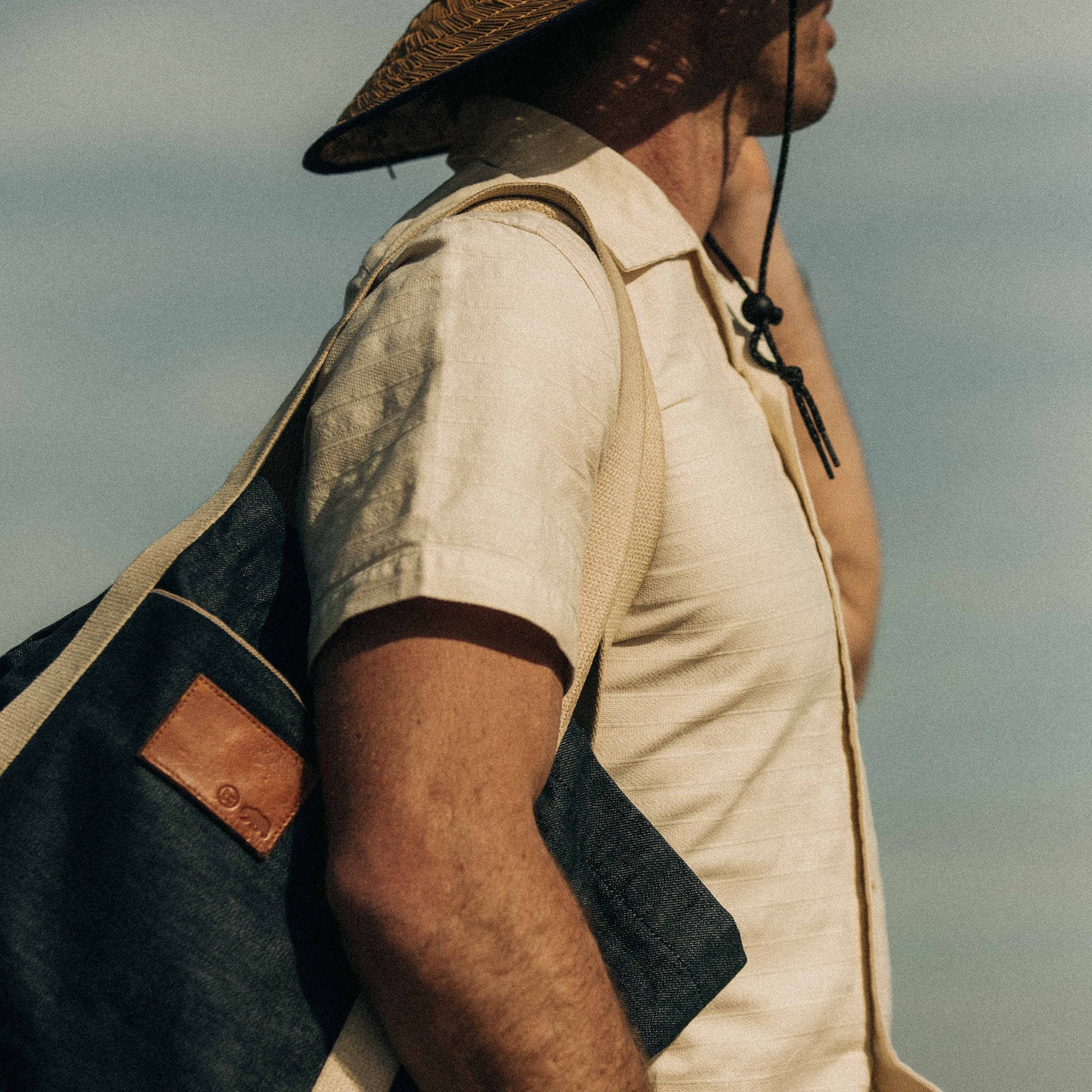 The Short Sleeve Hawthorne in Sand