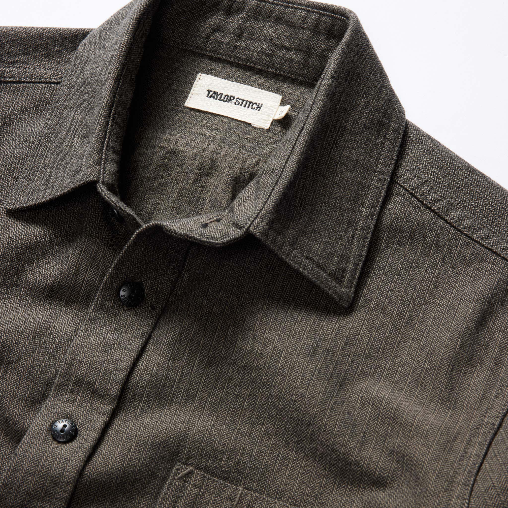 Utility Shirt in Olive Broken Herringbone B47650