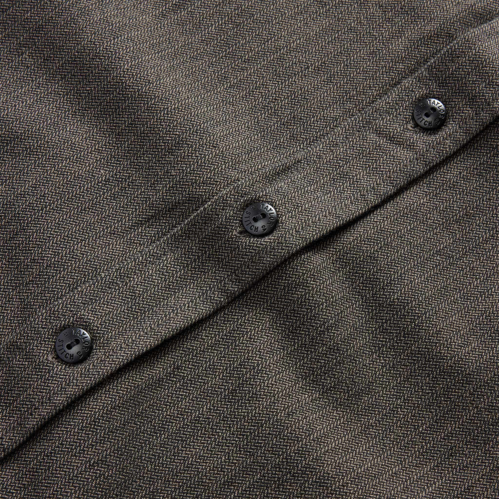 Utility Shirt in Olive Broken Herringbone B47650