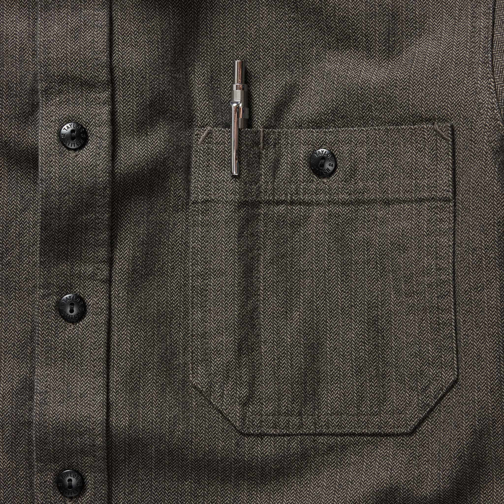 Utility Shirt in Olive Broken Herringbone B47650