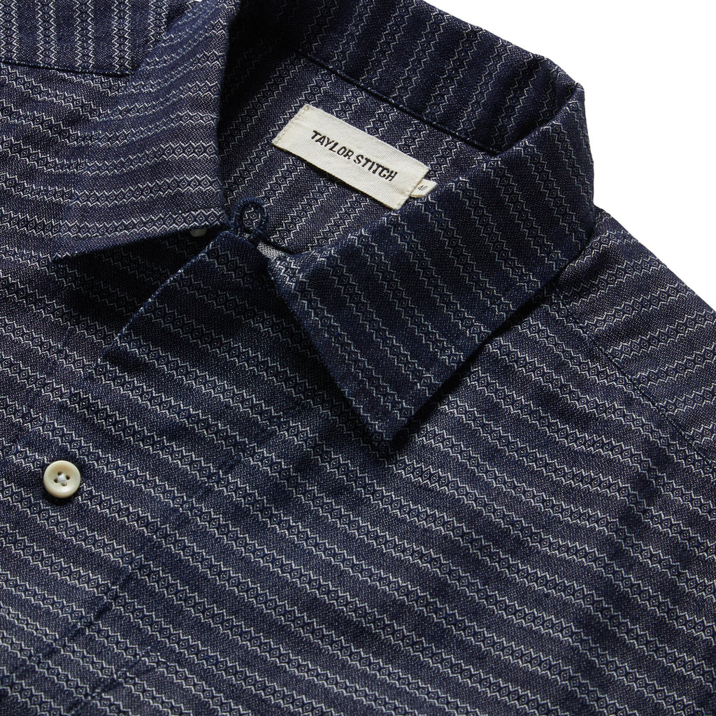 Navy Dobby Short Sleeve Shirt J748800