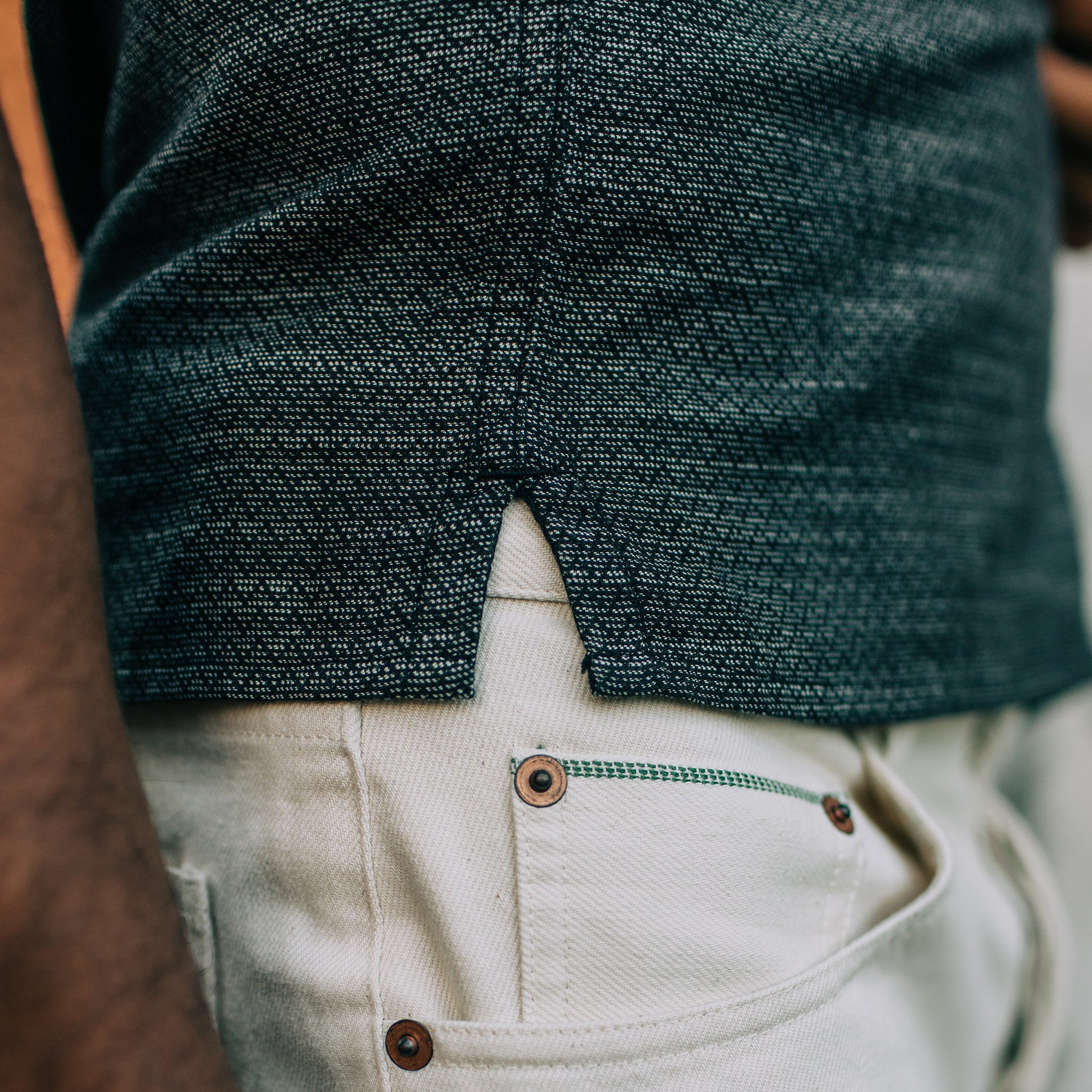 The Short Sleeve Hawthorne in Navy Wave