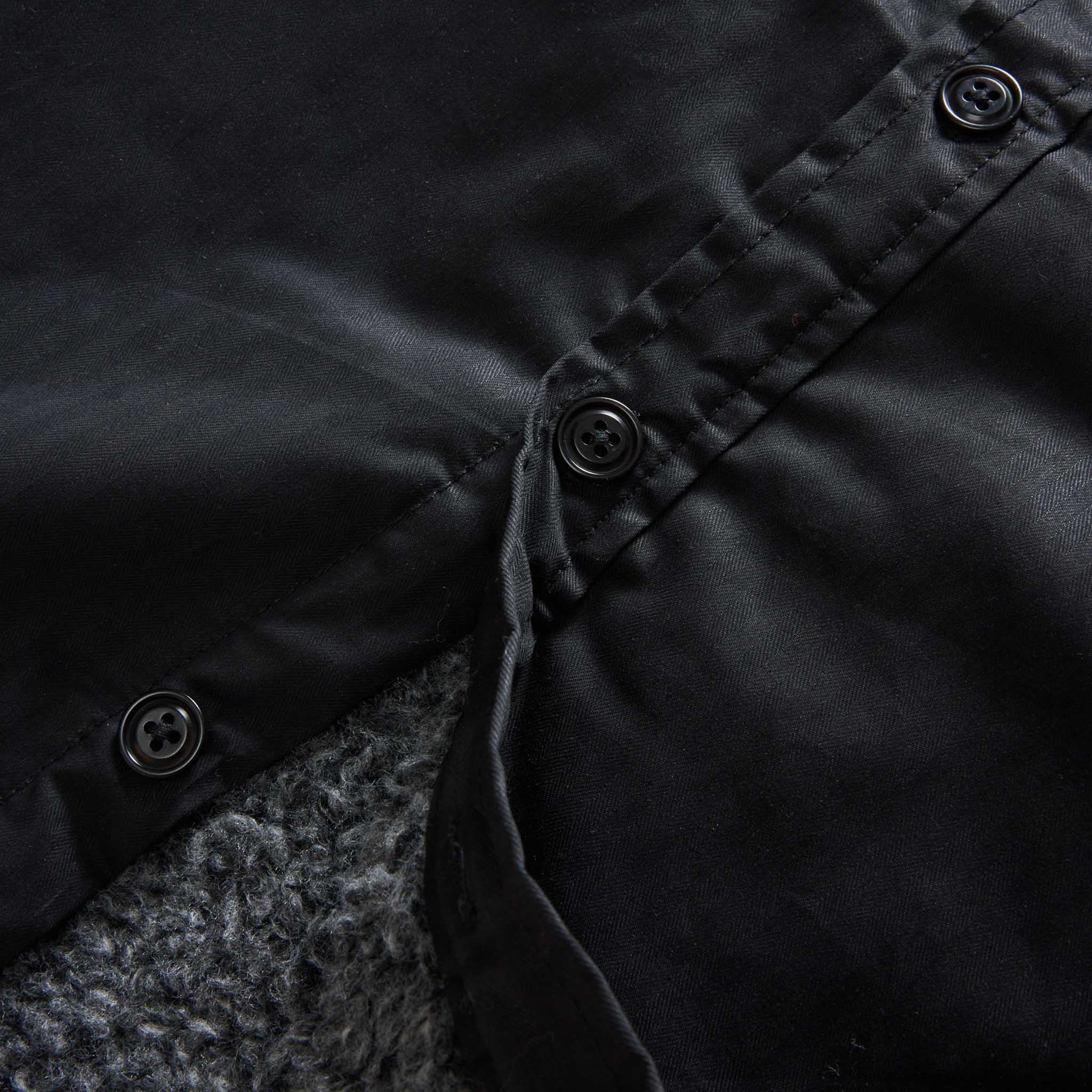 Jacket in Coal Dry Wax I80092