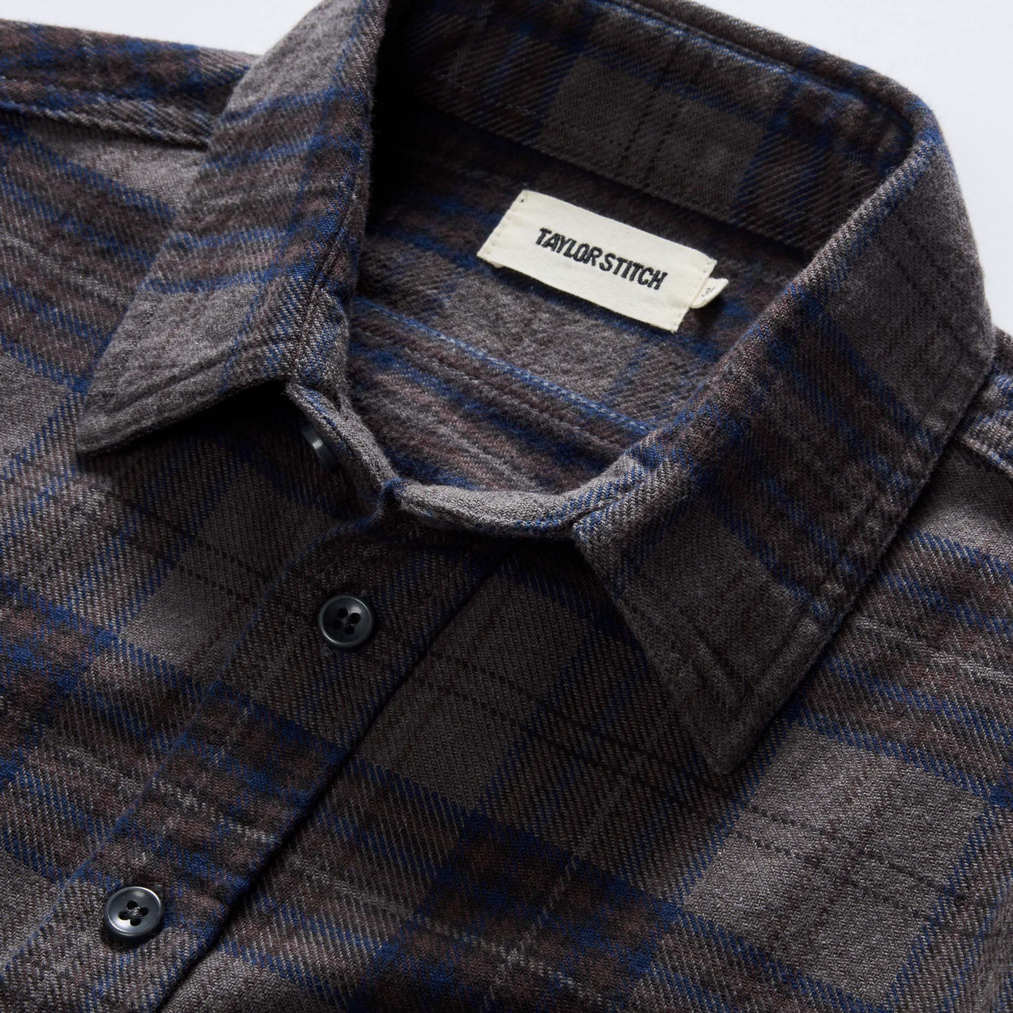 The Ledge Shirt in Heather Granite Plaid