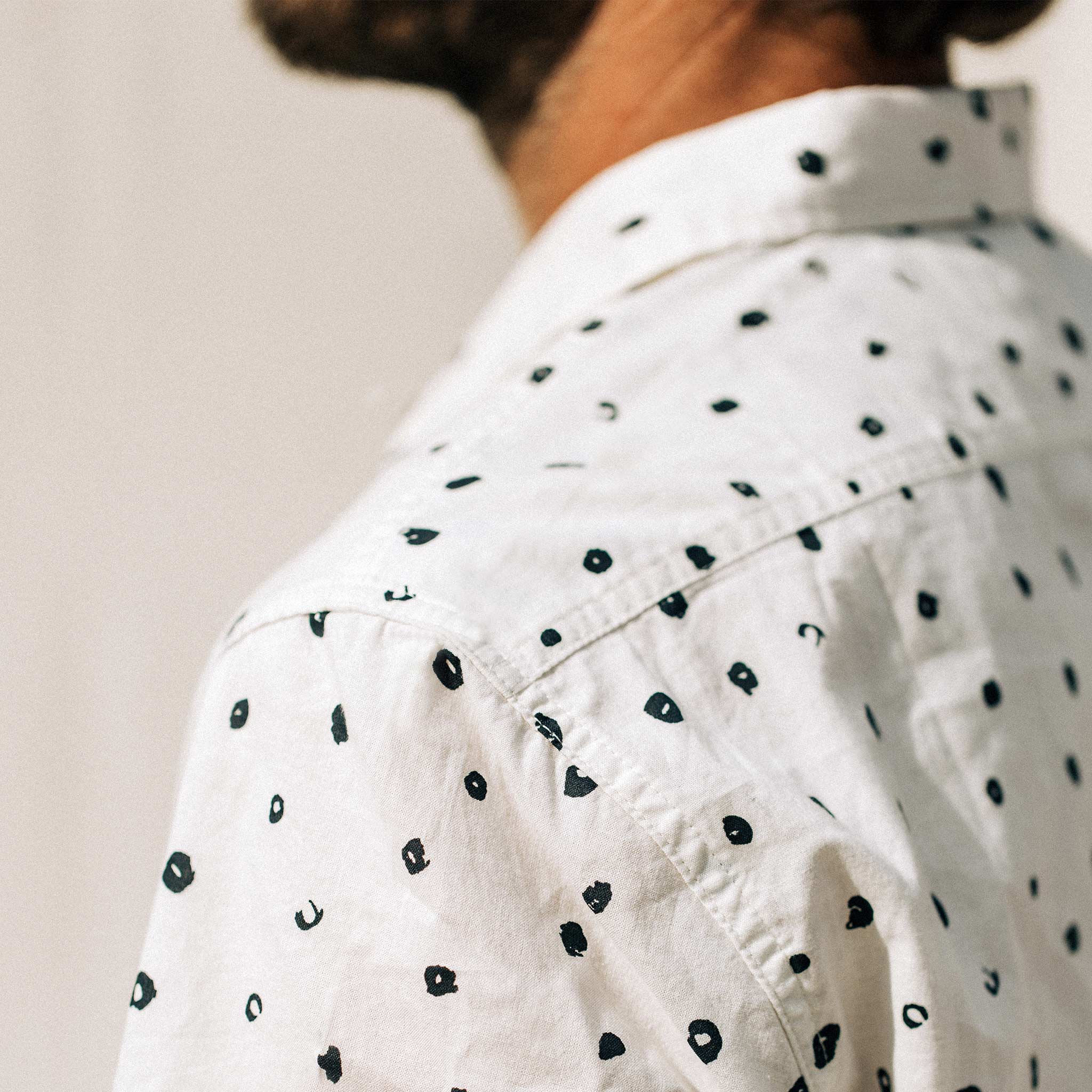 The Short Sleeve Hawthorne in Brush Dot