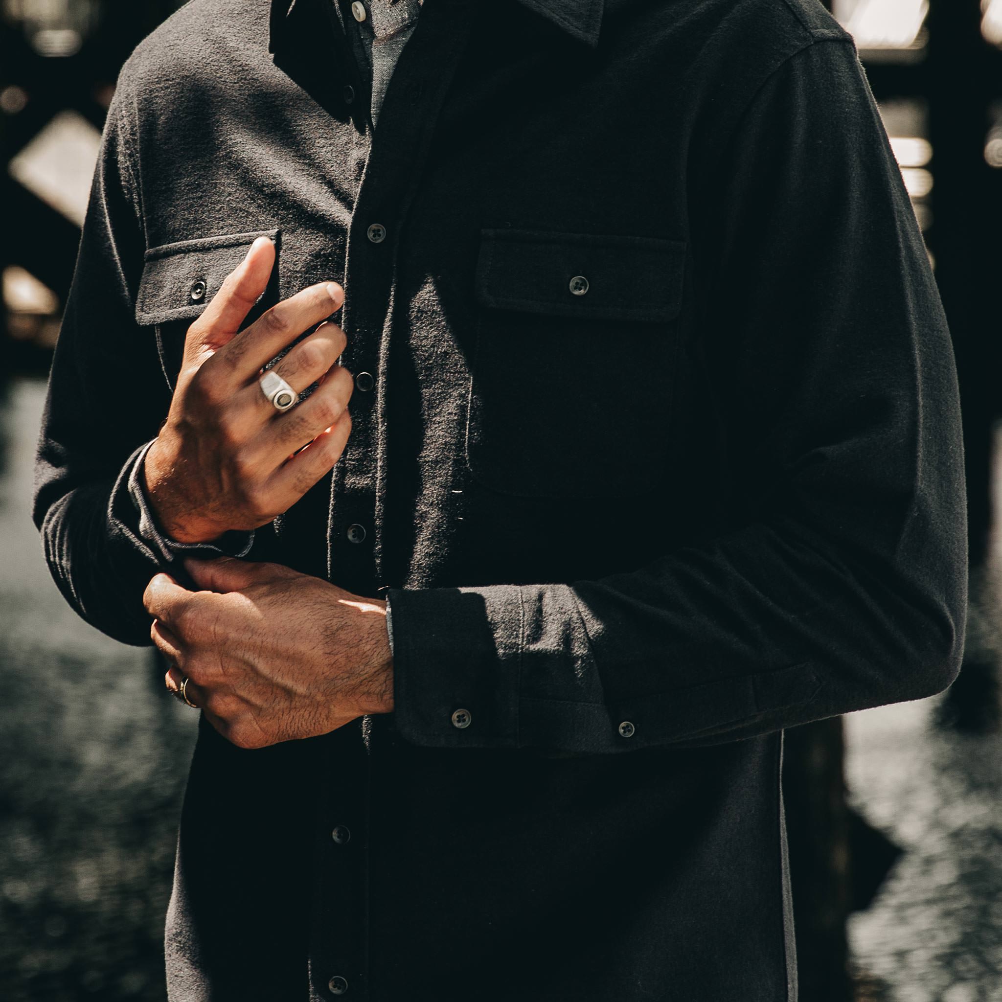 The Yosemite Shirt in Black