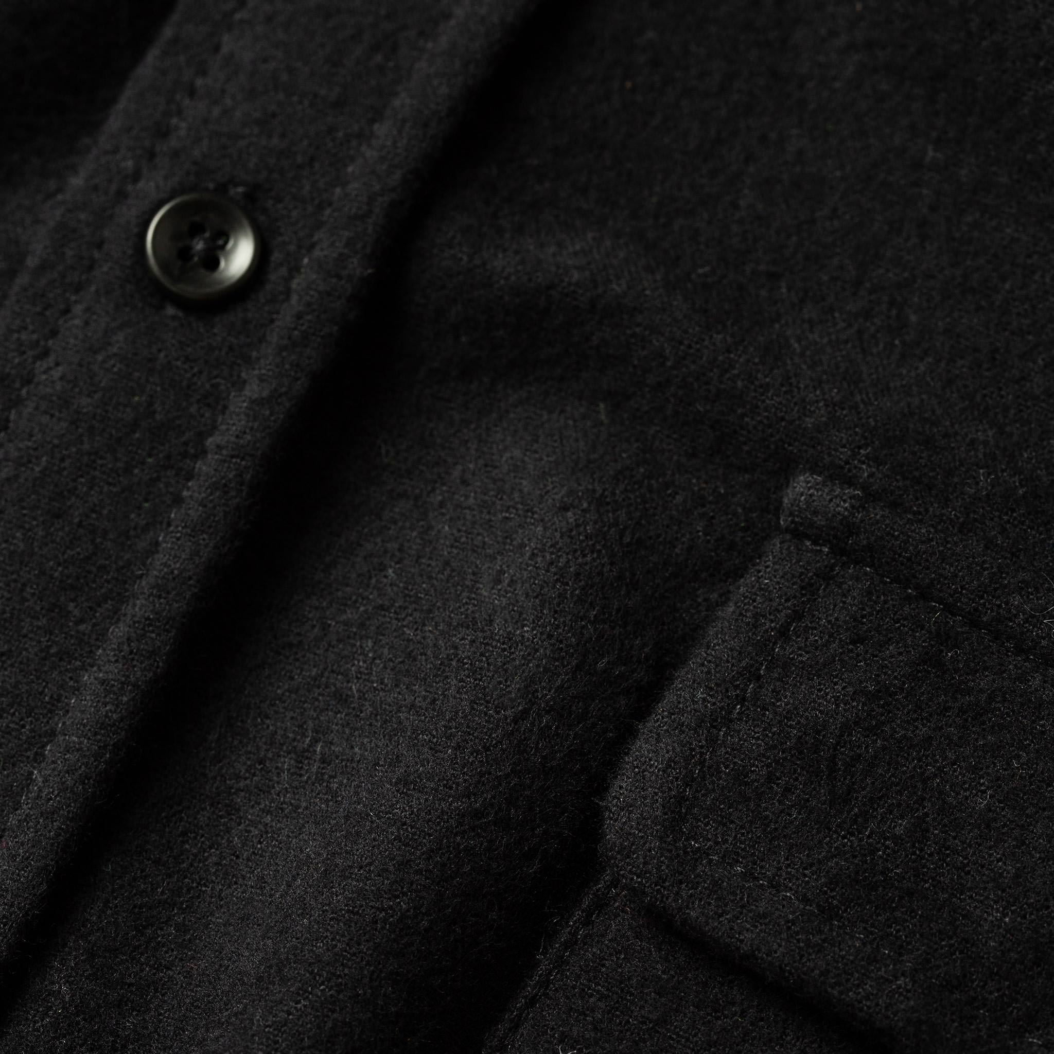 The Yosemite Shirt in Black