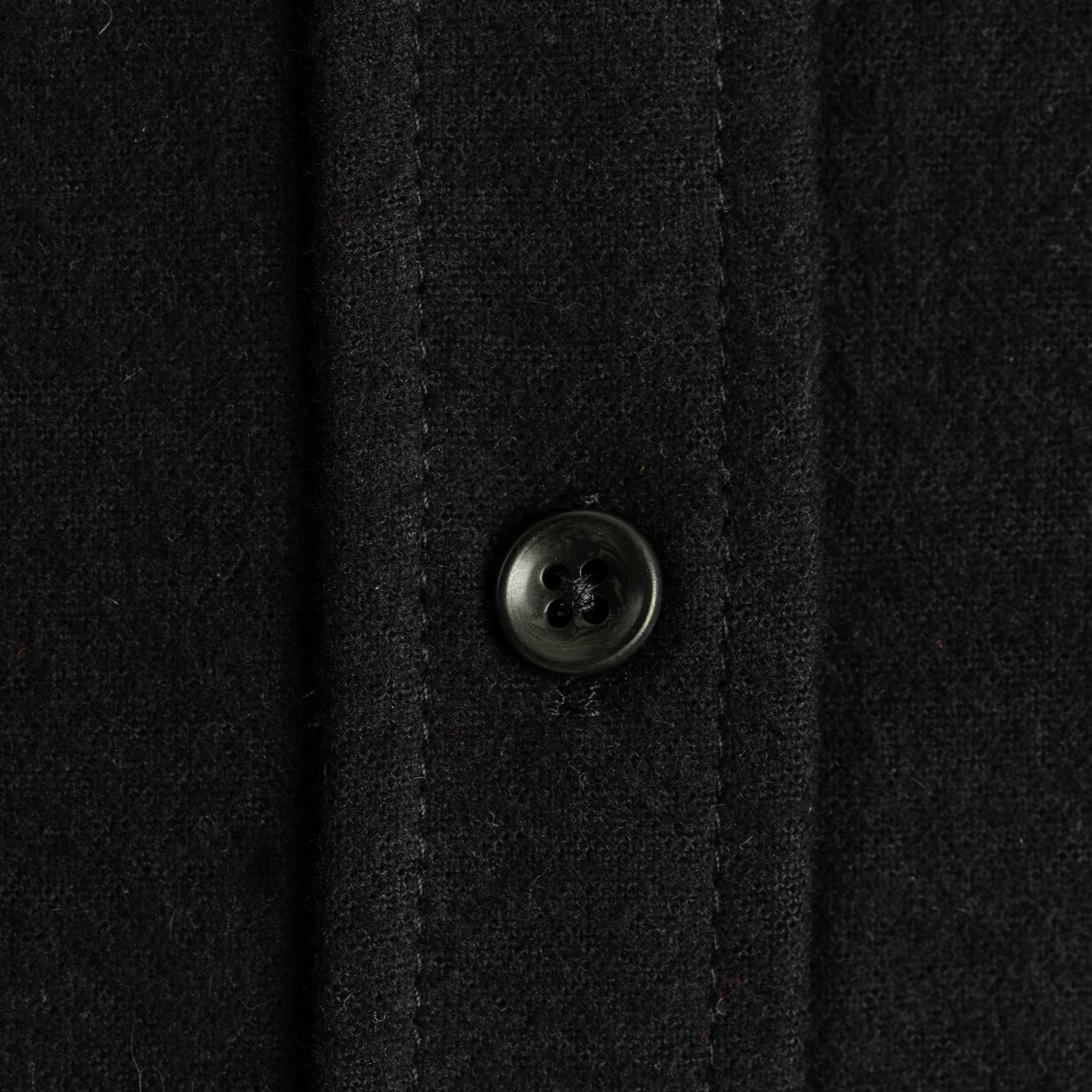 The Yosemite Shirt in Black