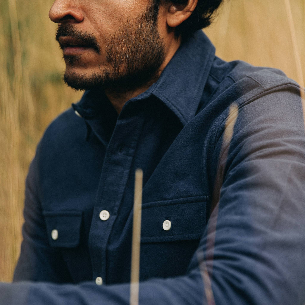 The Yosemite Shirt in Navy