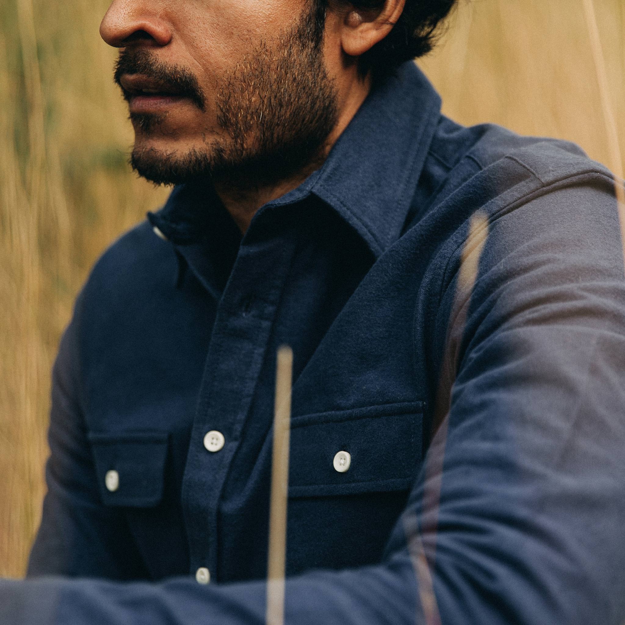 The Yosemite Shirt in Navy