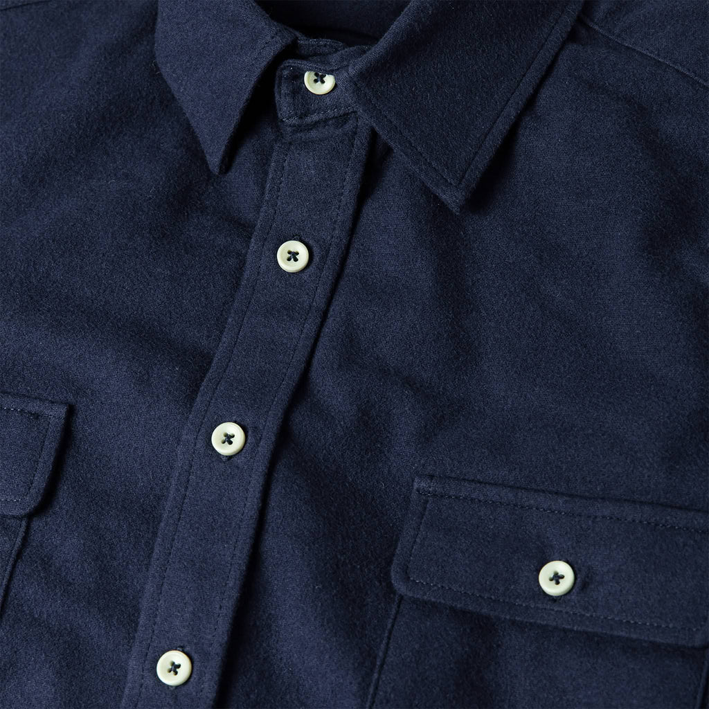 The Yosemite Shirt in Navy