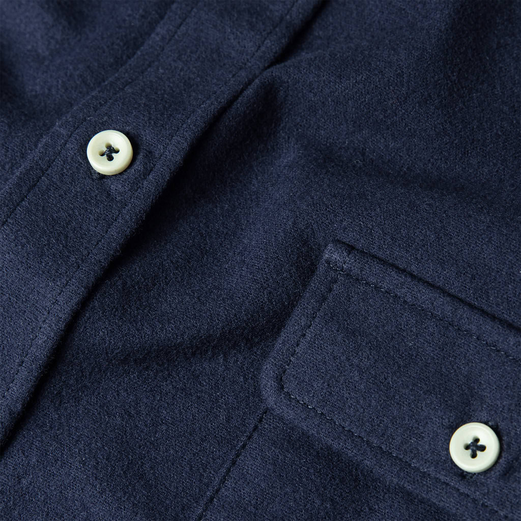 The Yosemite Shirt in Navy