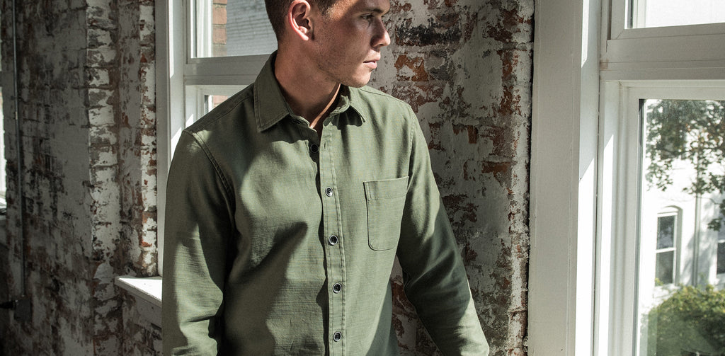 The Mechanic Shirt in Olive Reverse Sateen