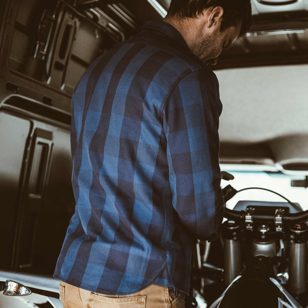 Moto Utility Shirt in Royal & Navy Buffalo Plaid P6926