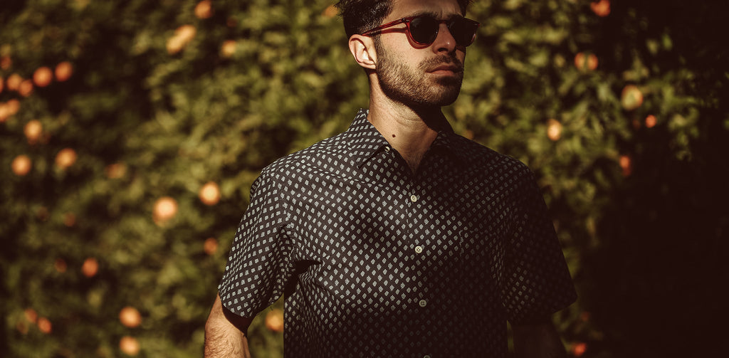The Short Sleeve Hawthorne in Navy Floral
