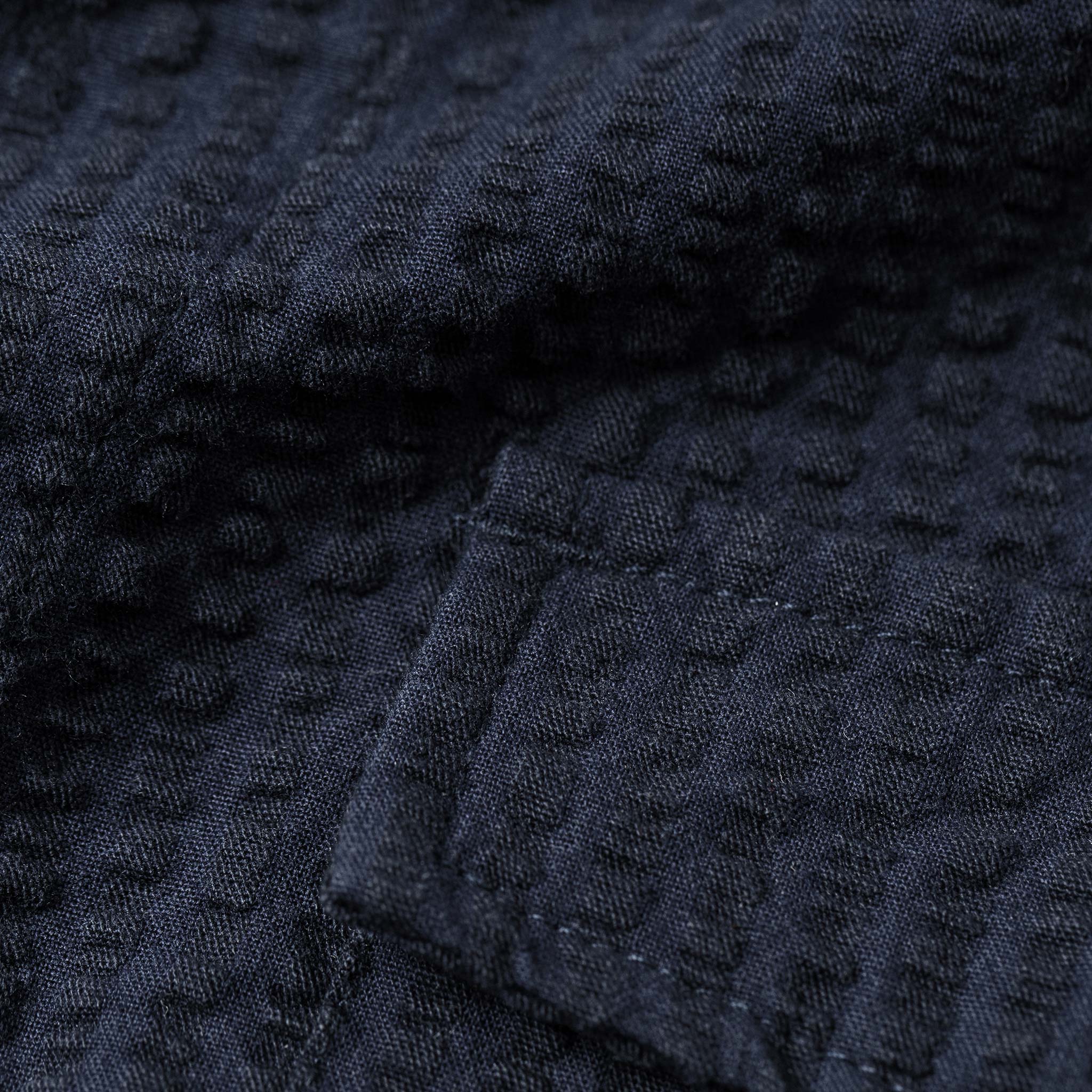 The Caravan Shirt in Navy Seersucker
