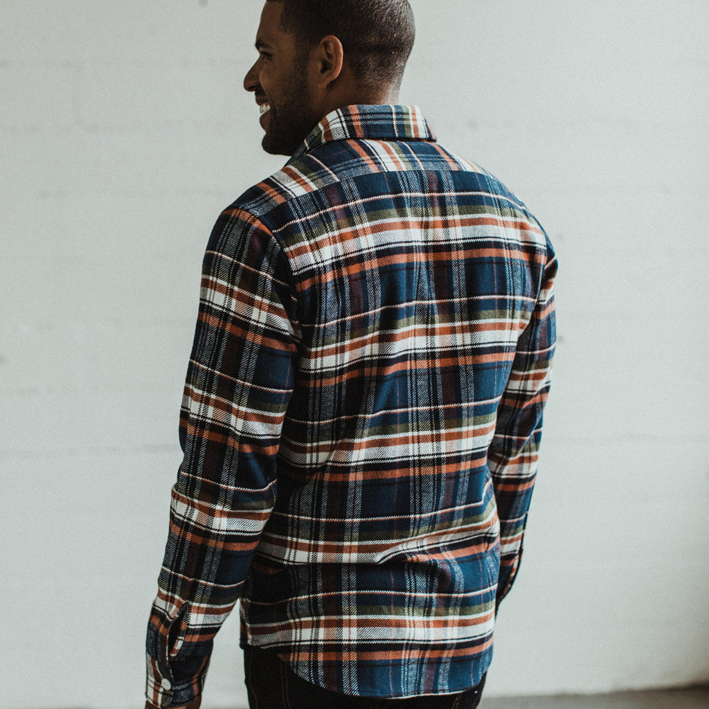 The Crater Shirt in Navy Plaid
